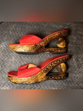 Vintage Red Suede & Carved Wood Women’s Slip-On Heels
